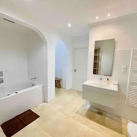 House In Porches With Private Pool And Terrace 别墅 珀彻斯